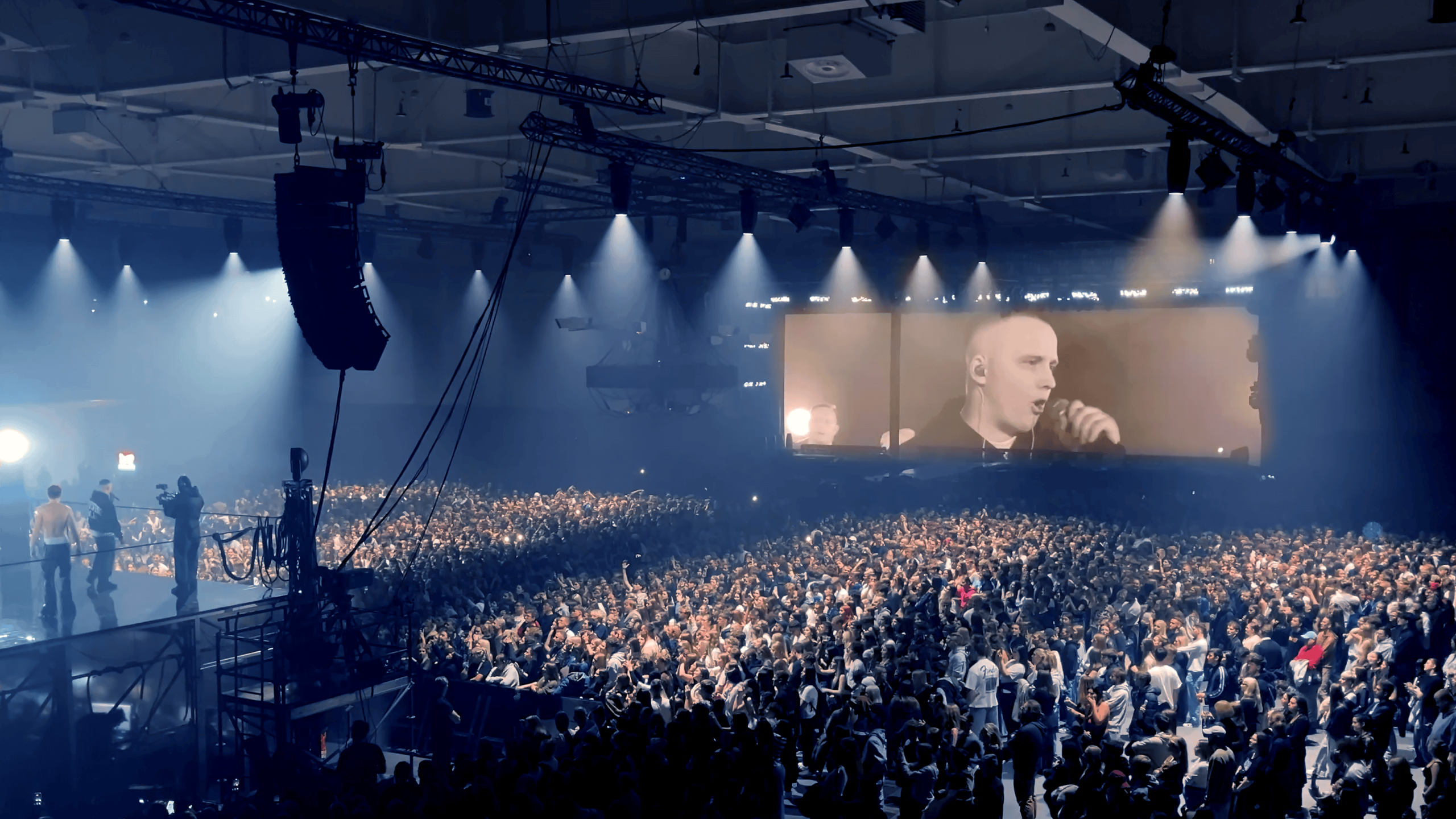 Aron x Krux — koncert z Matą, Tour 2040